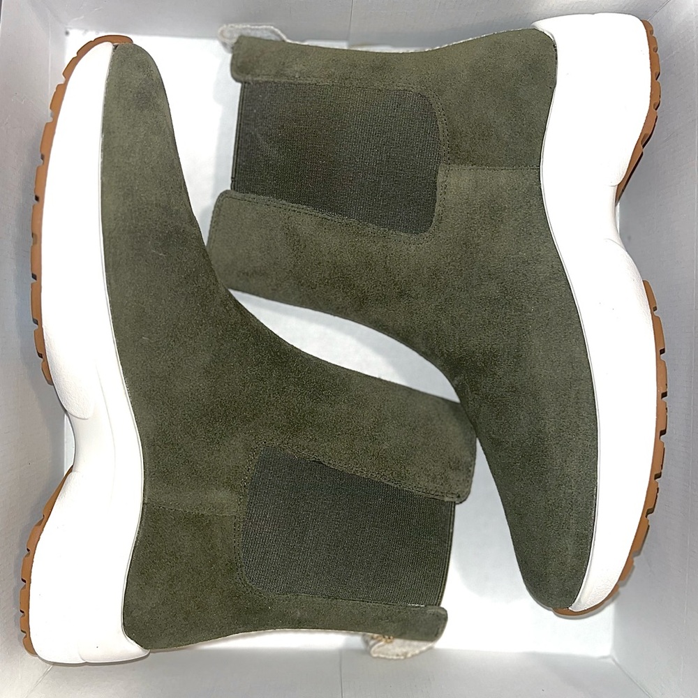 Ralph Lauren pull on ankle boots